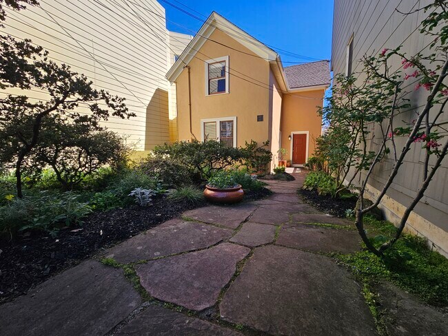 Front yard - 225 Eureka St