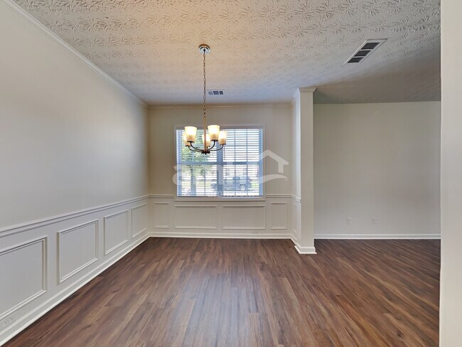 Building Photo - 749 Clairidge Elm Trail