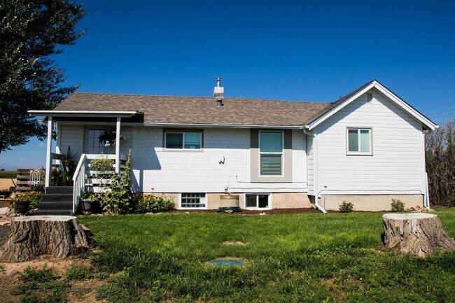 Foto del edificio - Quaint ranch style 1 bedroom, 1 bathroom in Windsor!