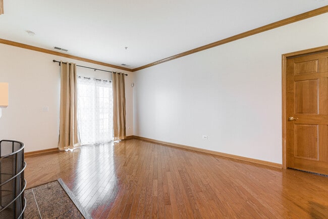 Foto del edificio - 1251 W Lake St