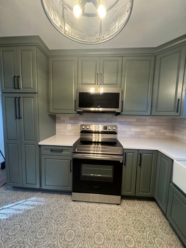 Building Photo - 19021 2nd St NE