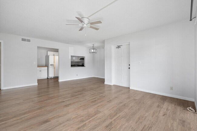 Foto del edificio - 1605 SW Silver Pine Way