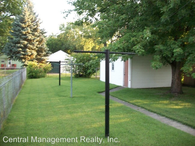 Building Photo - 2 br, 1 bath House - 1525 E Donald