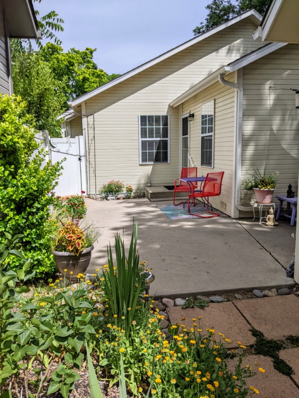 Building Photo - 2060 Stoney Hill Ct