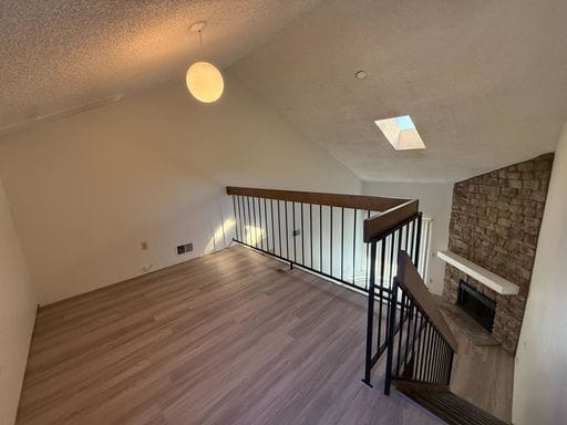 2 Bedroom 1 Bath with Loft Available NOW!!... - 2 Bedroom 1 Bath with Loft Available NOW!!...