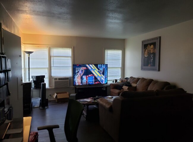 Foto del edificio - 1306 N Travis St