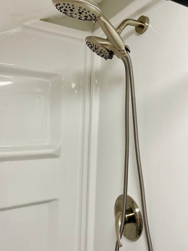 Bathroom - 316 E Sycamore St