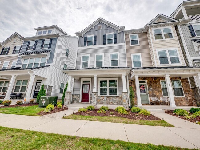 Building Photo - 1435 Harwinton Ct