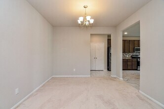 Building Photo - 5443 Grand View Dr