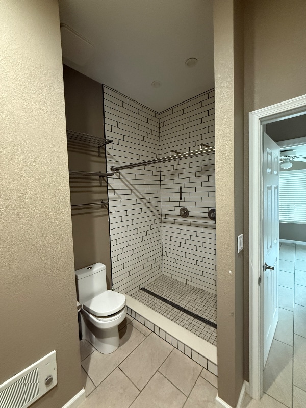 Building Photo - 425 S Seawynds Blvd