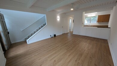Building Photo - 41-344-344 Keanu St