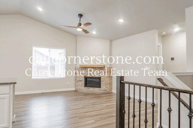 Building Photo - 10565 Summer Rdg Dr