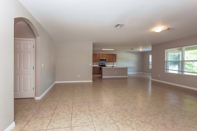Building Photo - 2564 Surfside Blvd