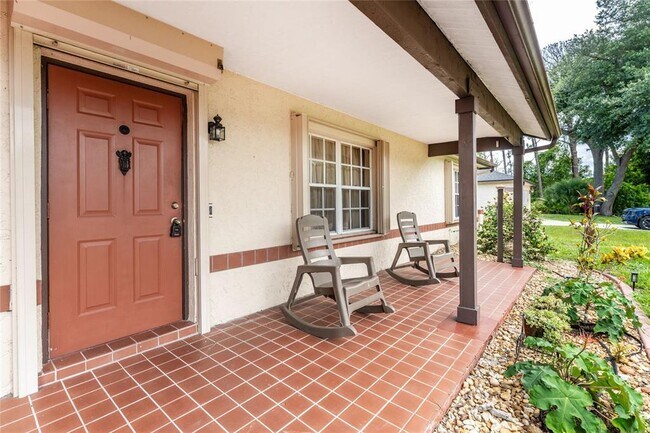 Foto del edificio - 18407 Avon Ave