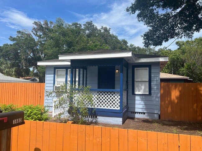 Discover modern living in this fully remodeled 1 bedroom, 1 bathroom home. - 1483 Hamlet Ave