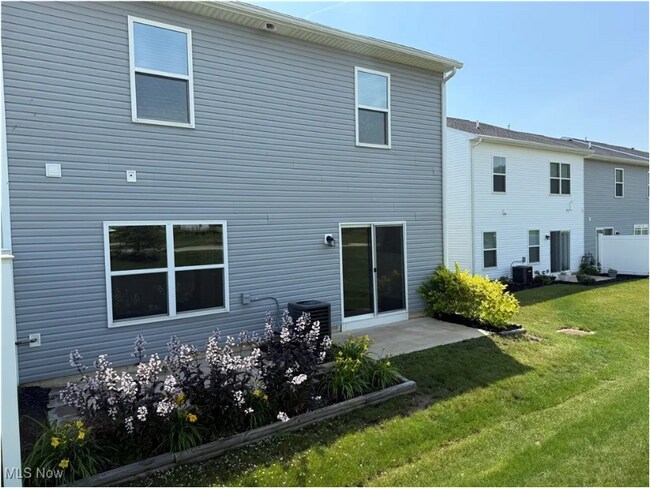 Foto del edificio - 3464 Magnolia Ln