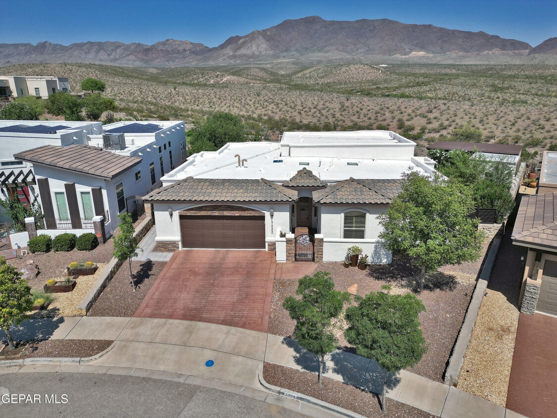 Primary Photo - 7222 Kiowa Creek Dr
