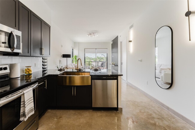 Foto del edificio - 2750 Griffin Rd