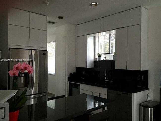 Building Photo - 1654 Salerno Cir