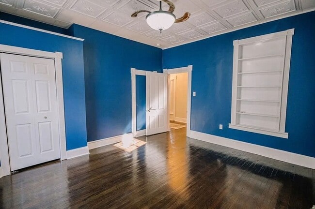 Foto del edificio - Newly Renovated & Spacious 4bed/2bath