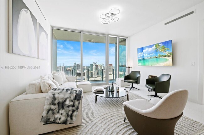 Foto del edificio - 300 Biscayne Blvd Way