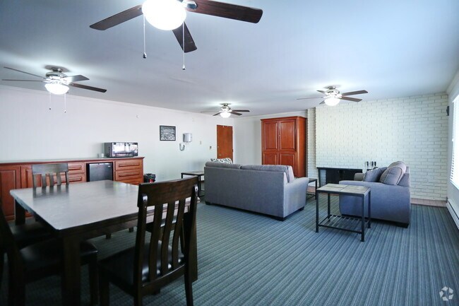 Salón - Le Chateau Apartments