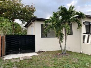 Building Photo - 7935 SW 17th Terrace