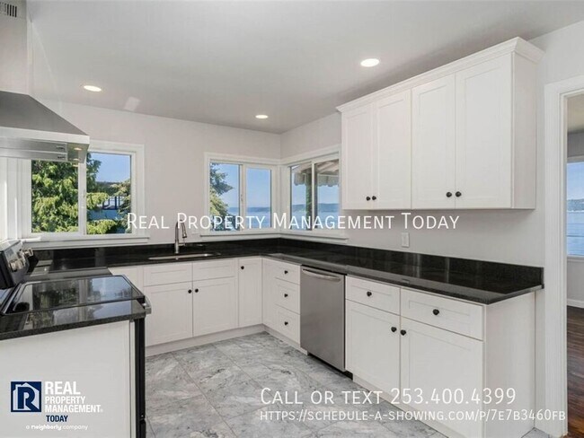 Foto del edificio - 5304 Hyada Blvd NE