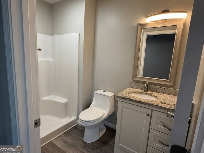 Building Photo - 30 E Kimble St