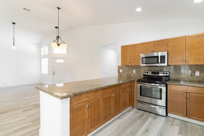 Building Photo - 719 Stanton Dr