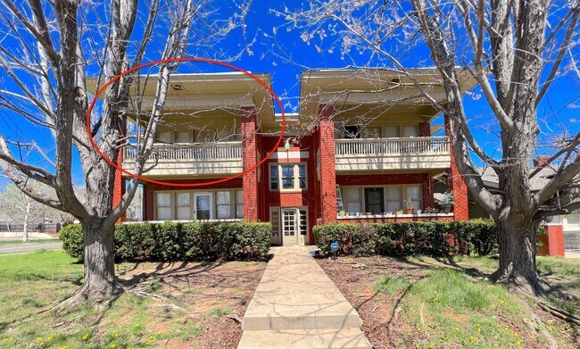 Building Photo - Vintage Charm in Historic OKC!