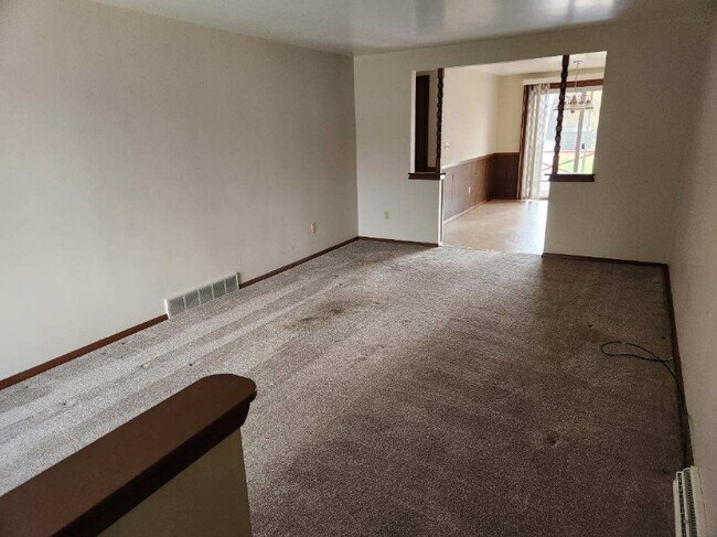 Foto del edificio - 2845 Woodale Ave