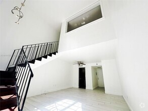 Building Photo - 10901 N Kendall Dr
