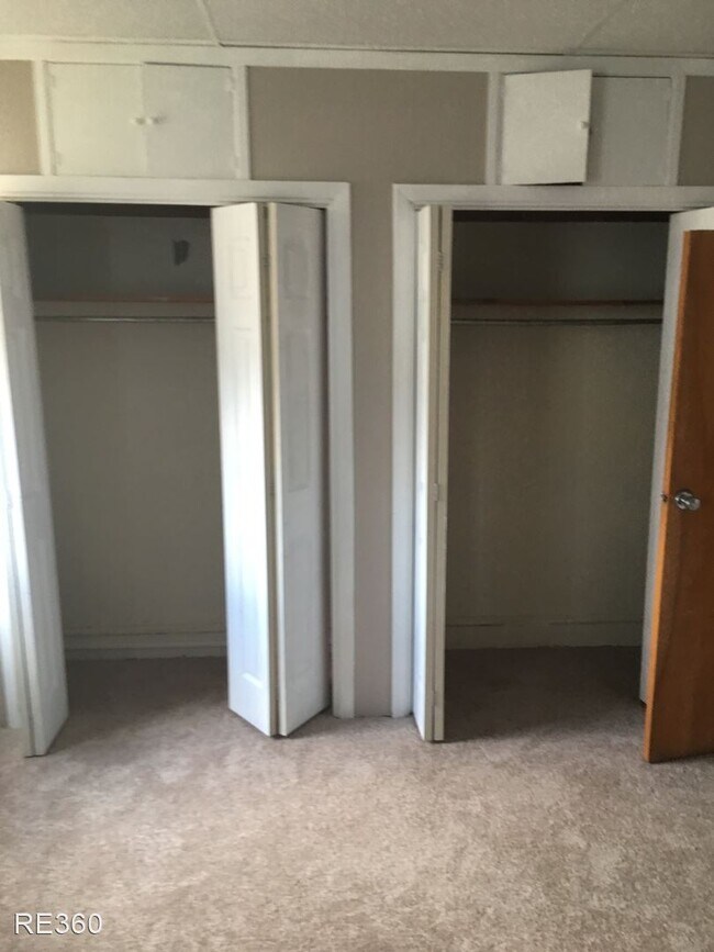 Building Photo - 1323 Virginia Ave