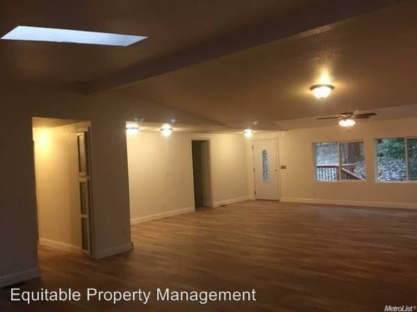 Building Photo - 20630 Cedar View Dr