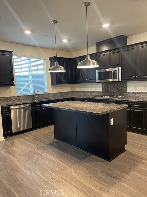 Foto del edificio - 3273 E Yosemite Dr