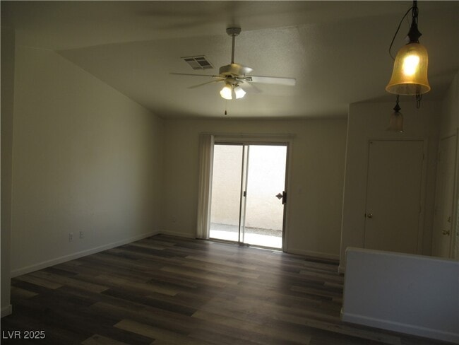 Building Photo - 192 Renville Ct