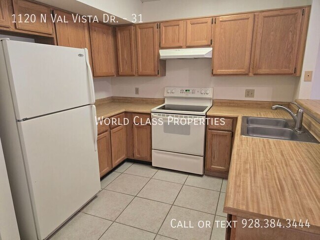 Foto del edificio - 1120 N Val Vista Dr