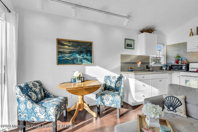 Foto del edificio - 1725 Belmont Ave