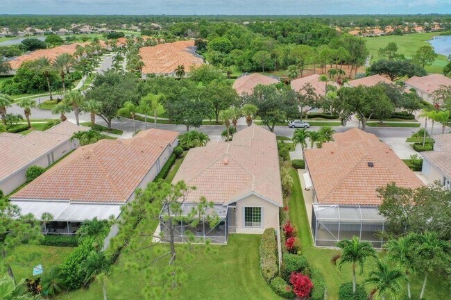 Foto del edificio - 8533 SE Palm Hammock Ln