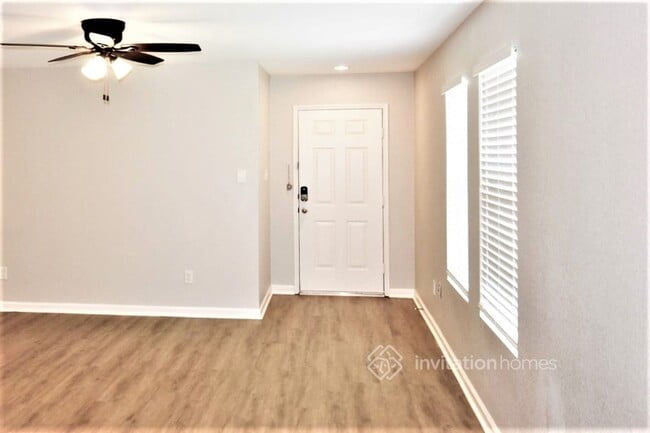 Building Photo - 14120 Cedar Post Dr