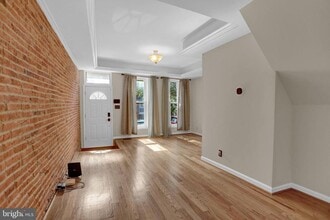 Building Photo - 2308 E Fairmount Ave