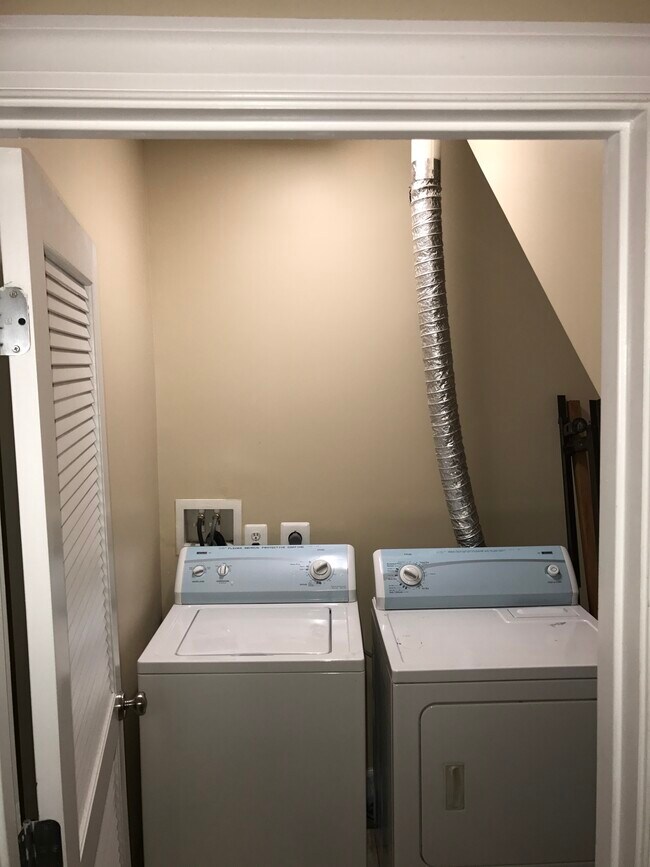 Foto del edificio - 1372 Talbert Ct SE