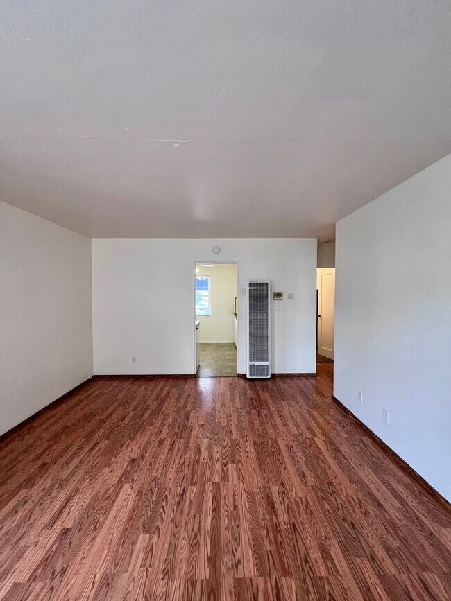 Foto del edificio - 4720-34 Wilson Ave