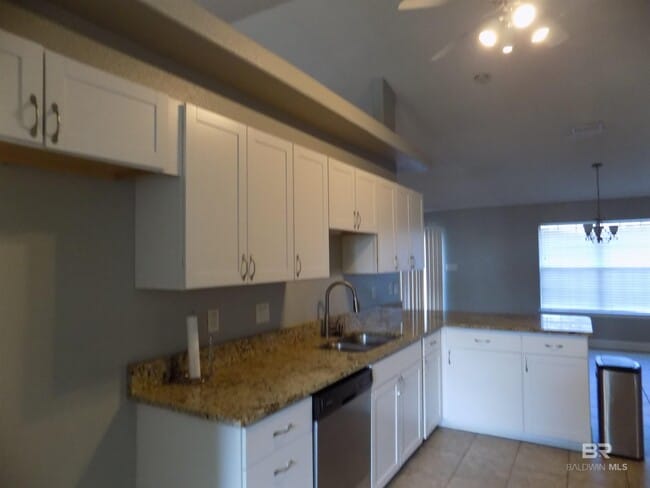 Building Photo - 106 Normandy St