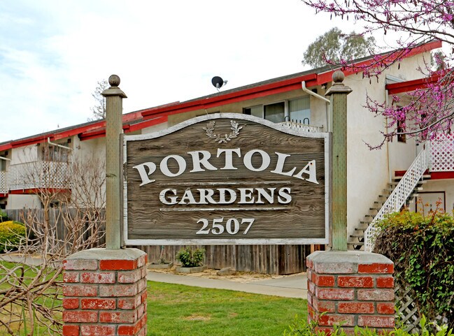 Foto del edificio - 2507 Portola Ave