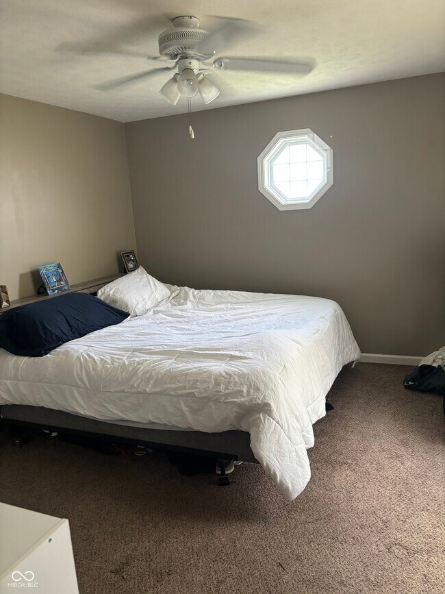 Building Photo - 301 Brookside Pl