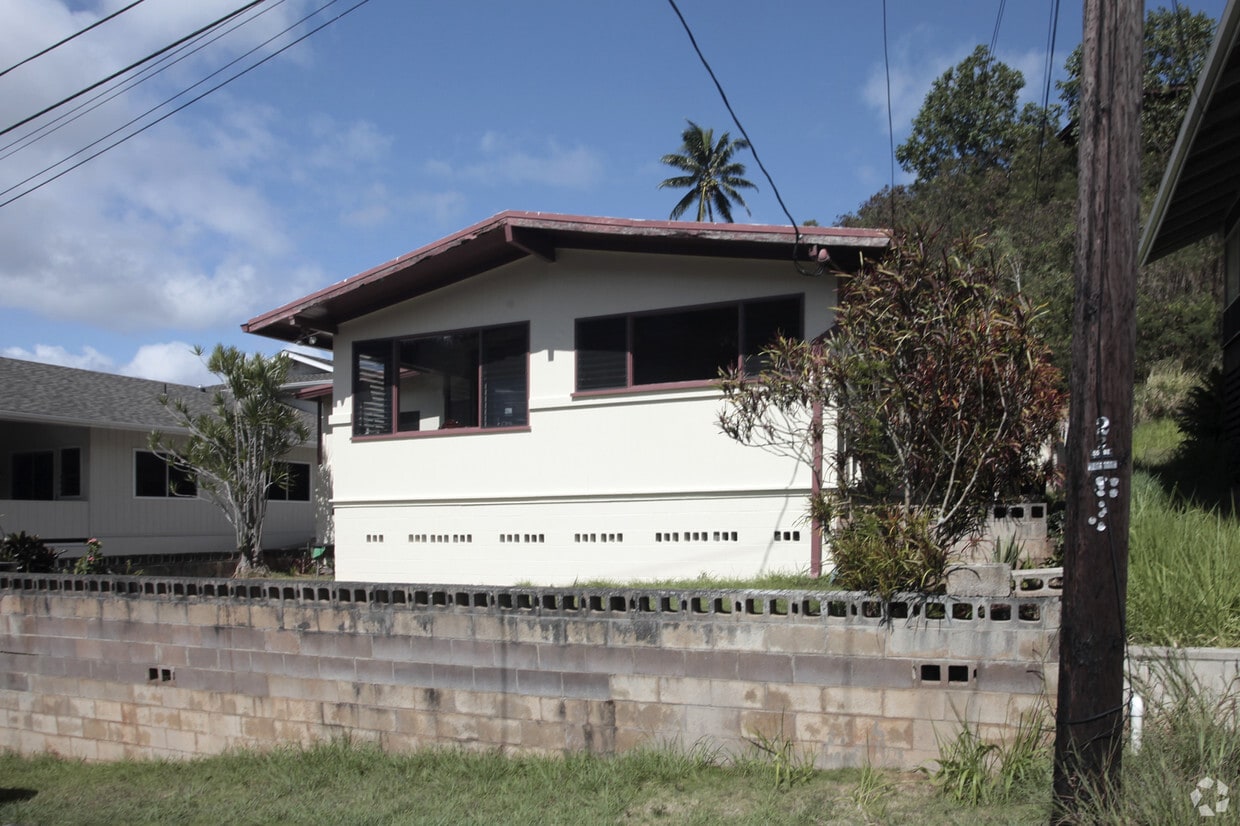 Primary Photo - 1530 Ala Iolani Pl