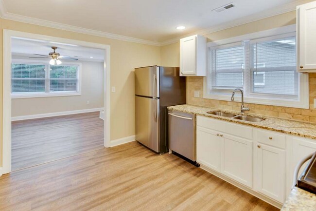 Foto del edificio - 1519 Lasalle St