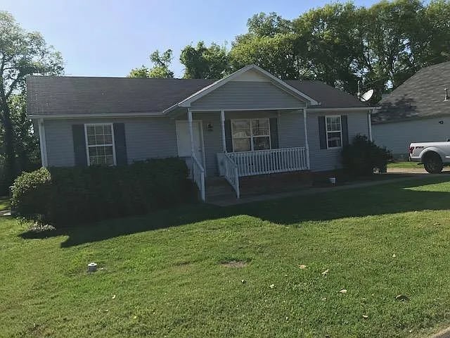 Building Photo - 1752 University Dr